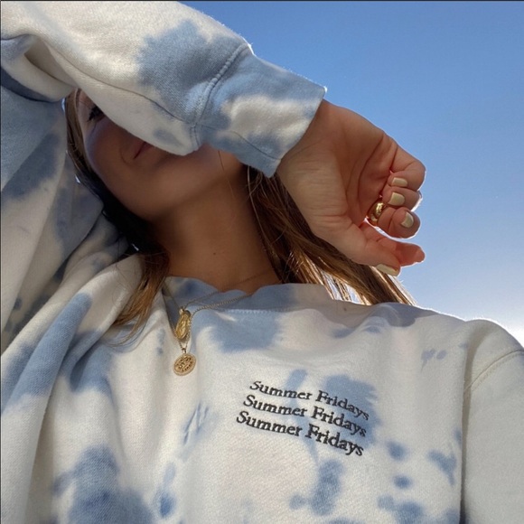 Summer Fridays sweatshirt - Picture 2 of 3